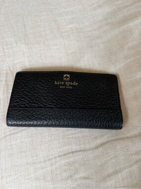 kate spade Black Pebbled Leather Card Holder with Gold Logo